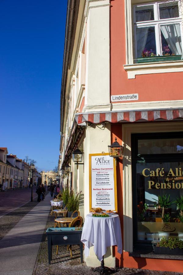 Cafe Alice & Pension Gmbh Potsdam Exterior photo